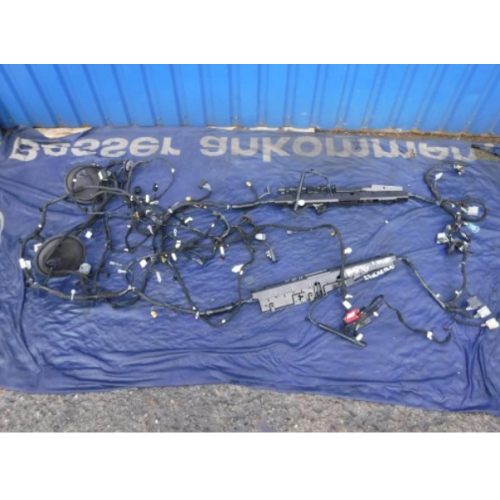 Instalacja wnętrza FORD...