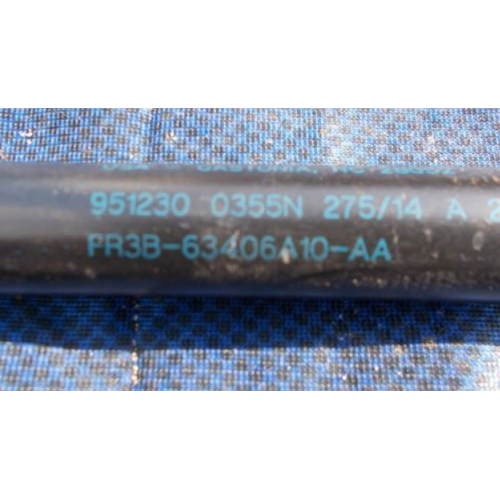 Siłownik tylnej klapy FORD MUSTANG VI 2015- #1