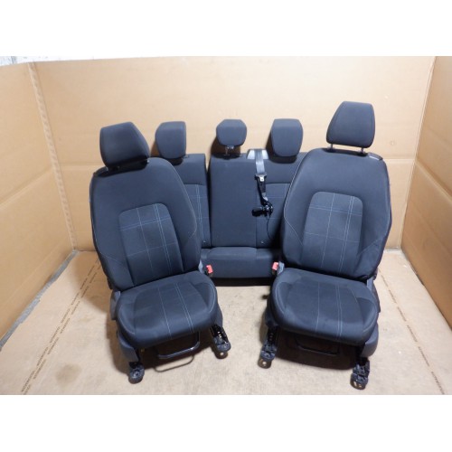 FOTELE KOMPLET FORD FIESTA...