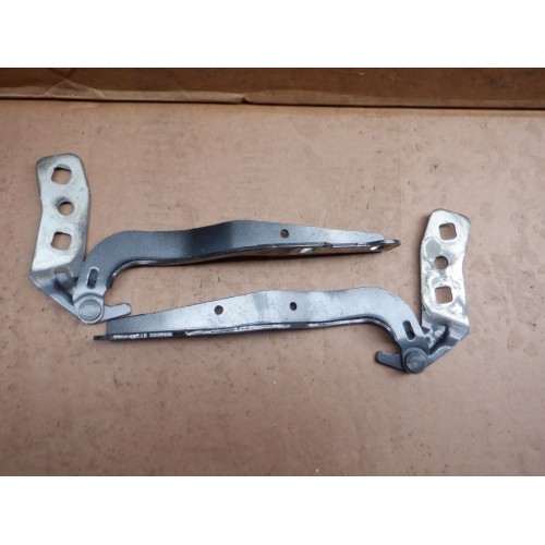 ZAWIAS MASKI LEWY PRAWY FORD KUGA MK3 ESCAPE MK4 #2