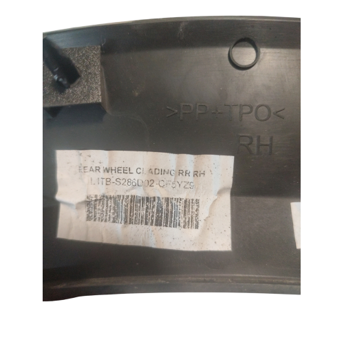LISTWA BŁOTNIKA TYLNEGO FORD PUMA TITANIUM #4