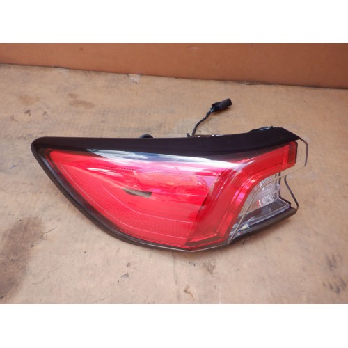 LAMPA TYLNA LEWA FORD...